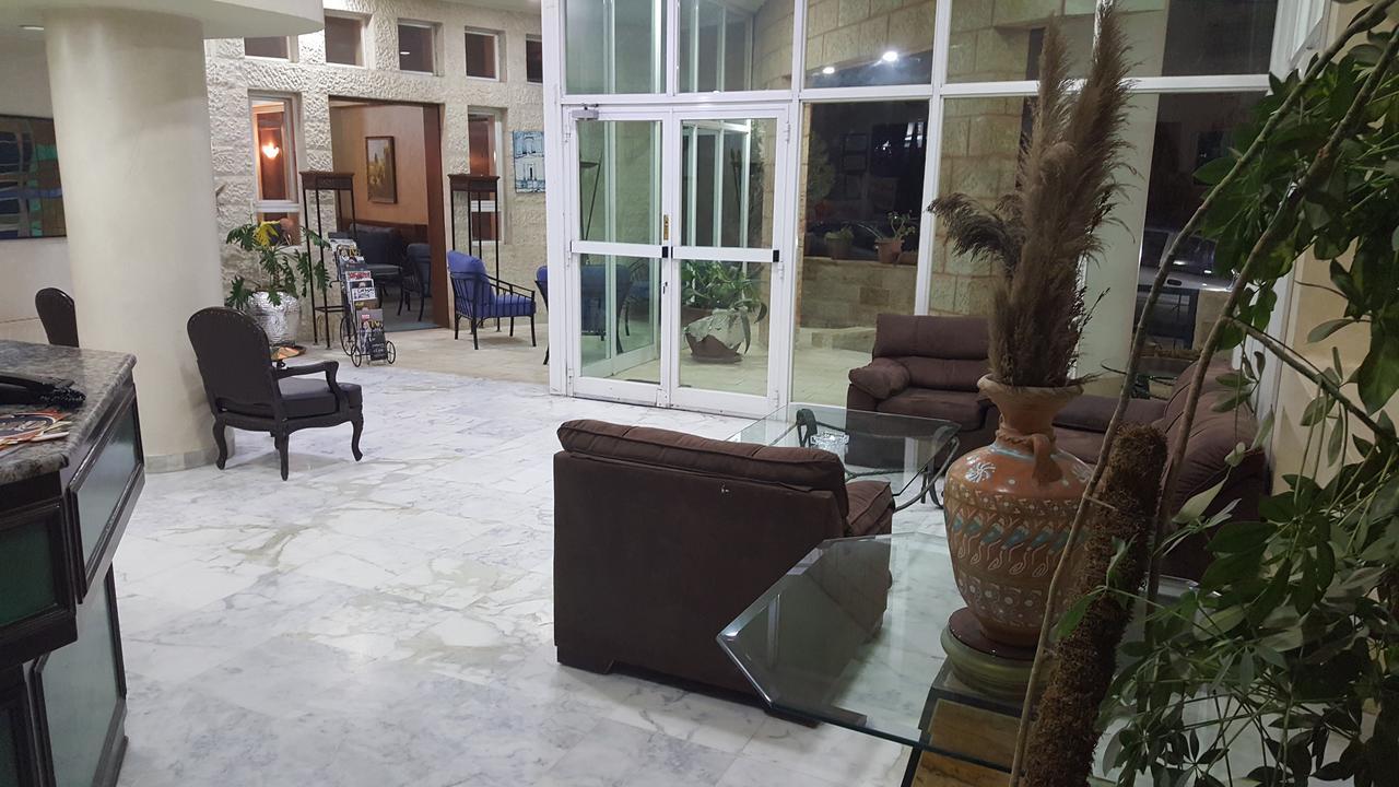 Al Markaz Al Seyahi - Jordanian Holiday Center Amman Exteriör bild